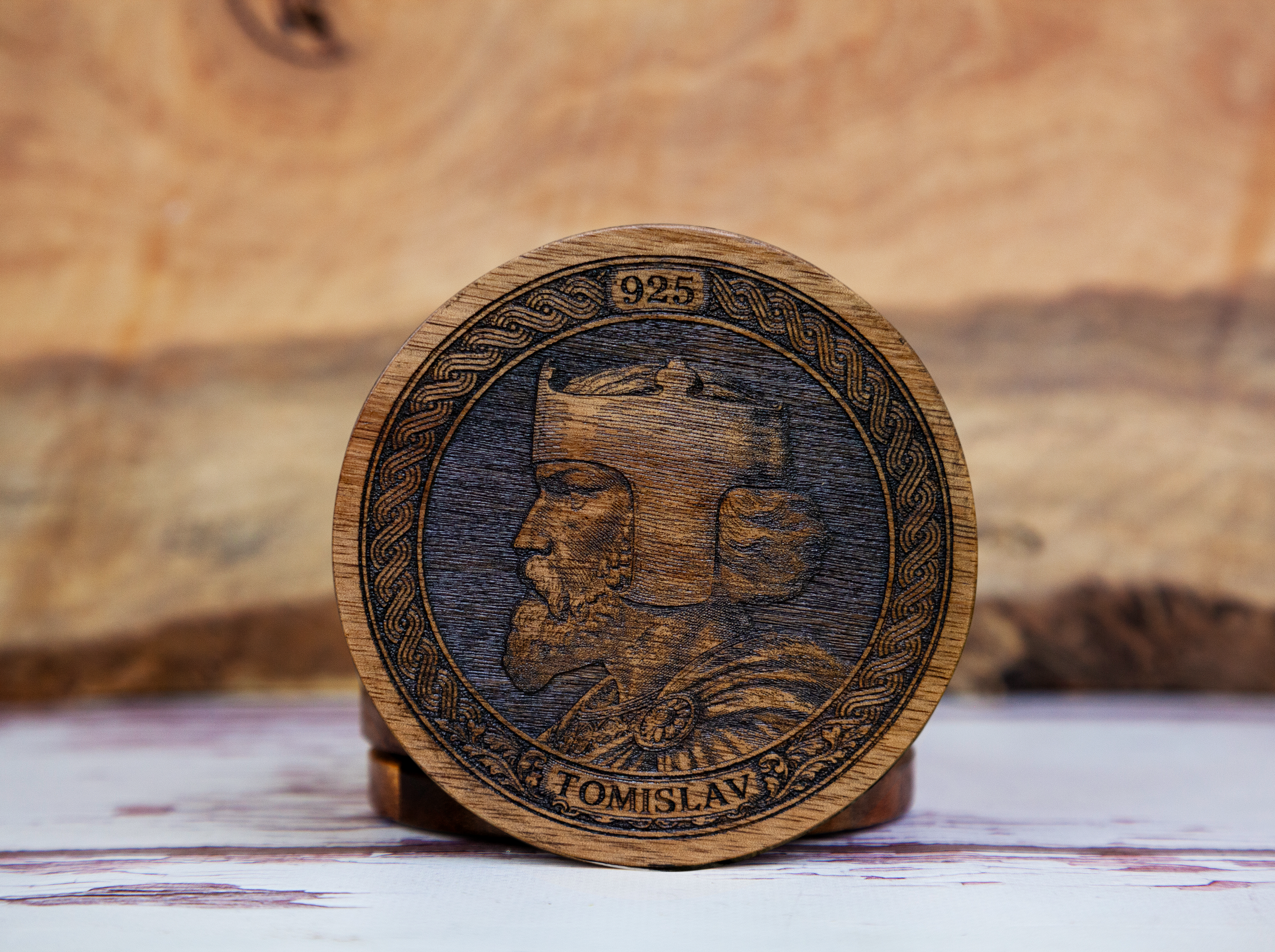 King Tomislav – Acacia Wood Coaster Set