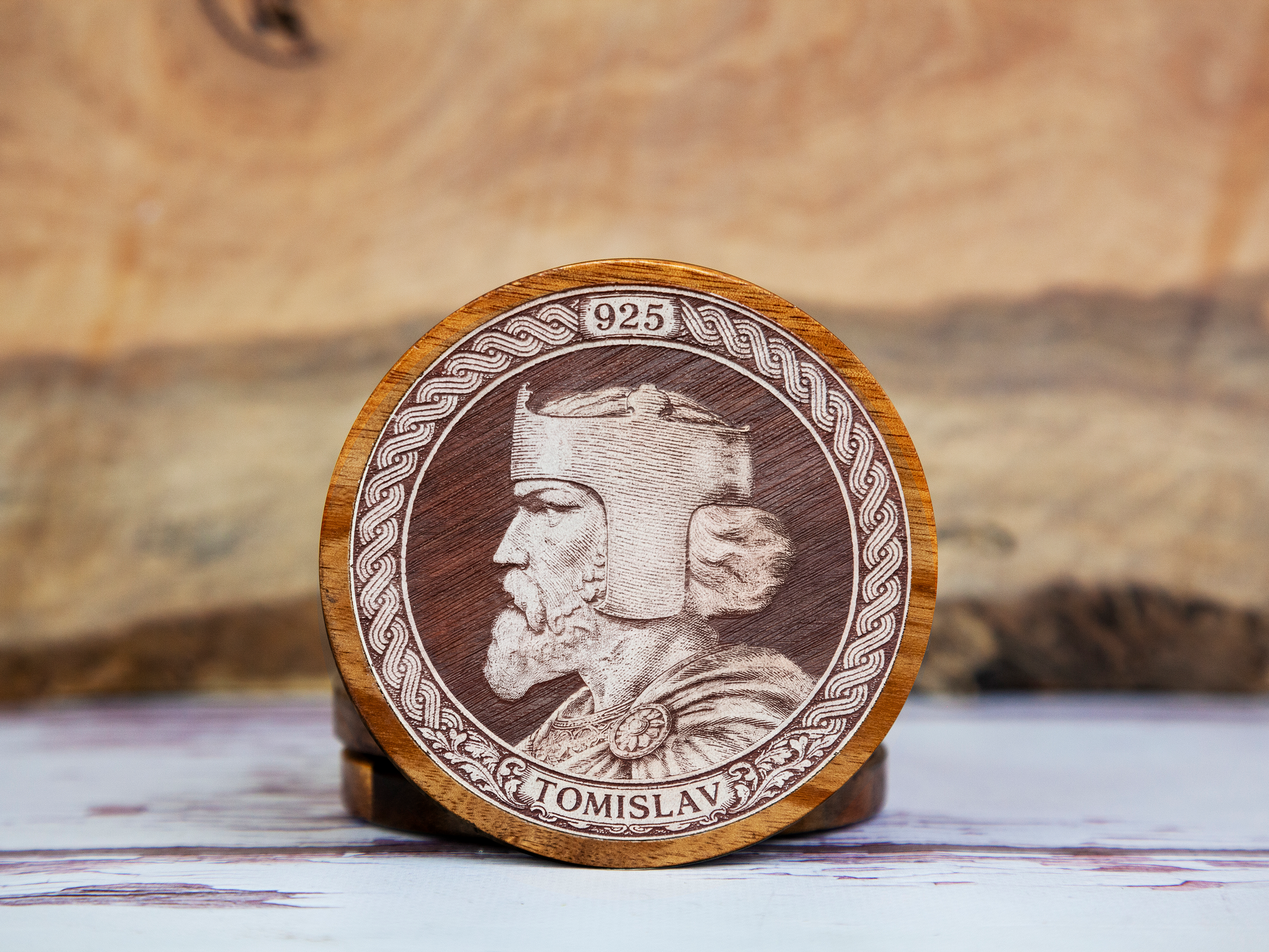 King Tomislav – White Painted Coaster Set
